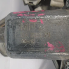 MEHANIZAM STAKLA PREDNJI DESNI Mitsubishi Colt 2004 1.1 MPI