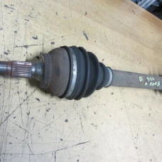 POLUOSOVINA PREDNJA DESNA Peugeot 5008 2010 1.6HDI