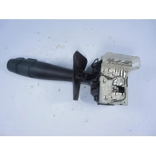 RUČICA POD VOLANOM Renault CLIO 2002 1.4 16V