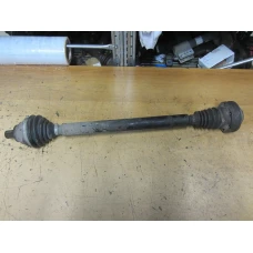 POLUOSOVINA PREDNJA DESNA Volkswagen Passat 2006 2.0TDI VARIANT