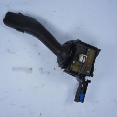 RUČICA POD VOLANOM Škoda Octavia 2007 COMBI 1.9 TDI 1k0953519a