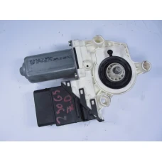 MEHANIZAM STAKLA ZADNJA DESNA Volkswagen Golf 2005 V. 1.6 FSI 1k0959704c