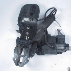 MEHANIZAM ZAKLJUČAVANJA ZADAJ DESNA Renault MEGANE III  2011 1.5 DCI