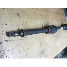 POLUOSOVINA PREDNJA DESNA Renault MEGANE III  2011 1.5 DCI 8200725500