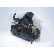 MEHANIZAM ZAKLJUČAVANJA PREDNJA DESNA Volkswagen Passat 2001 1.9TDI