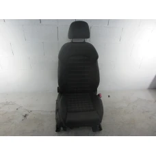 SJEDIŠTE PREDNJI DESNI Audi A5, S5 2011 2.0TDI QUATTRO 8K0881105G