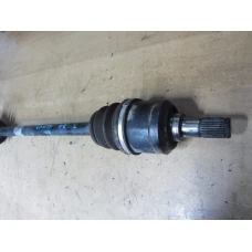 POLUOSOVINA PREDNJA LIJEVA Hyundai Santafe 2007 2.2D 49600-2b010
