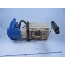 PUMPA U REZERVOARU Volkswagen Golf 2005 V. 1.6 FSI