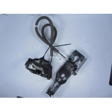MEHANIZAM ZAKLJUČAVANJA ZADAJ DESNA Nissan Qashqai 2018 1.2 DIG-T AUT.