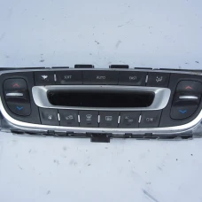 PREKIDAČ GRIJANJA Renault MEGANE III  2011 1.5 DCI 275100007r
