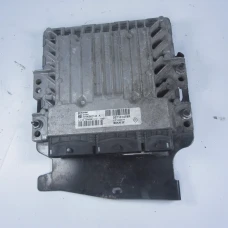 RAČUNALNIK MOTORA Renault SCENIC 2012 III. 1.5 DCI 237101478r