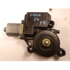 MEHANIZAM STAKLA PREDNJI DESNI Volkswagen Polo 2011 1.2 6r0959802t