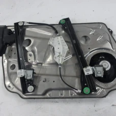 MEHANIZAM STAKLA PREDNJI DESNI Mercedes-Benz C-Klasse  w204 a2048201902