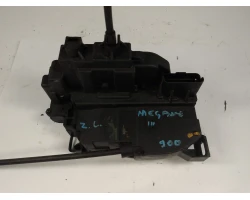 MEHANIZAM ZAKLJUČAVANJA ZADAJ DESNA Renault MEGANE III  2011 1.5 DCI