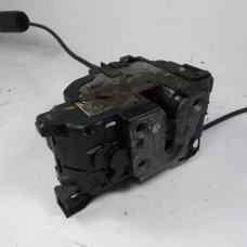MEHANIZAM ZAKLJUČAVANJA ZADAJ DESNA Renault MEGANE III  2011 1.5 DCI