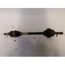 POLUOSOVINA PREDNJA LIJEVA Peugeot 2008 2015 1.2 9677209780