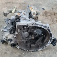 MIJENJAČ Peugeot 2008 2015 1.2 9803846180