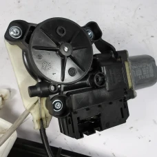 MEHANIZAM STAKLA ZADNJA DESNA Volkswagen Polo 2012 1.2 6r0959812g