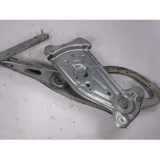 MEHANIZAM STAKLA PREDNJI DESNI Renault MEGANE III  2011 1.5 DCI