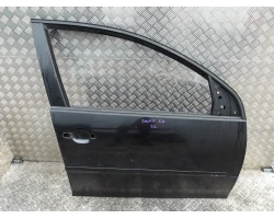 VRATA PREDNJA DESNA Volkswagen Golf 2006 V. 2.0 TDI