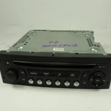 RADIO Peugeot PARTNER 3 2011 1.6 HDI 96766518xt