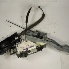 MEHANIZAM ZAKLJUČAVANJA PREDNJA LIJEVA Peugeot PARTNER 3 2011 1.6 HDI 9135EG