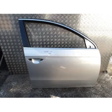 VRATA PREDNJA DESNA Volkswagen Passat 2014 2.0 TDI VARIANT 3AA831056
