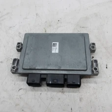 RAČUNALNIK MOTORA Renault CLIO III 2010 1.2 8200522357