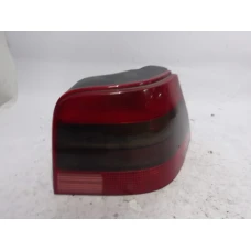 ŠTOP SVIJETLO DESNA Volkswagen Golf 2000 1.4