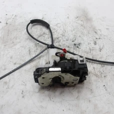 MEHANIZAM ZAKLJUČAVANJA PREDNJA DESNA Fiat 500 2015 1.2