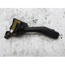 RUČICA POD VOLANOM Volkswagen Golf 2009 VI. 1.6TDI