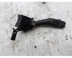 RUČICA POD VOLANOM Volkswagen Golf 2009 VI. 1.6TDI 1k0953519j