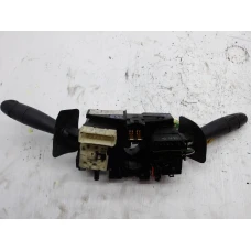 RUČICA POD VOLANOM Renault CLIO II 2005 1.5 DCI 8200204068