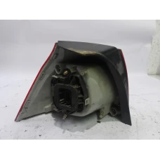 ŠTOP SVIJETLO DESNA Volkswagen Golf 2004 V. 1.9 TDI 1k6 945 096