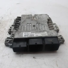 RAČUNALNIK MOTORA Ford C-Max 2011 1.6 TDCI 115 DPF M6 av61-12a650-ye