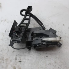 MEHANIZAM ZAKLJUČAVANJA ZADAJ DESNA Ford C-Max 2011 1.6 TDCI 115 DPF M6 am5a-r26412-cb