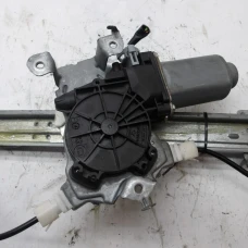 MEHANIZAM STAKLA ZADNJA DESNA Nissan Qashqai 2009 1.6 16V
