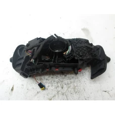 RUČICA POD VOLANOM Renault MODUS 2009 1.2 16V 8200906794