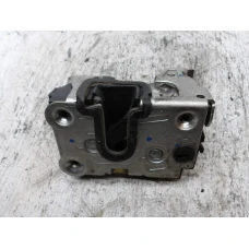 MEHANIZAM ZAKLJUČAVANJA PREDNJA DESNA Dacia Dokker 2018 1.5 DCI 825027108R