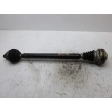 POLUOSOVINA PREDNJA DESNA Volkswagen Passat 2016 2.0 TDI 3q0407272c