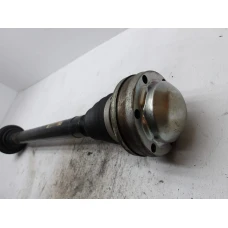 POLUOSOVINA PREDNJA DESNA Volkswagen Passat 2016 2.0 TDI 3q0407272c