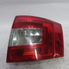 ŠTOP SVIJETLO DESNA Škoda Octavia 2014 COMBI 1.2 TSI AUT. 5E9945112A