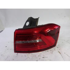 ŠTOP SVIJETLO DESNA Volkswagen Passat 2017 1.4 TSI AUT. VARIANT 369945208j