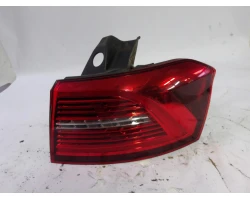 ŠTOP SVIJETLO DESNA Volkswagen Passat 2017 1.4 TSI AUT. VARIANT 369945208j