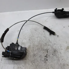 MEHANIZAM ZAKLJUČAVANJA ZADAJ DESNA Nissan Note 2008 1.4