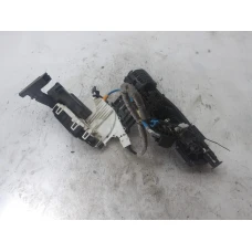 MEHANIZAM ZAKLJUČAVANJA PREDNJA DESNA Mercedes-Benz CLA 2015 180D AUT. A1667200435
