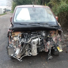 AUTO ZA DIJELOVE Peugeot RIFTER 2020 1.5 HDI