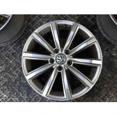 FELGA 17" Volkswagen Passat 2016 2.0 TDI 3G0601025D 1x kos