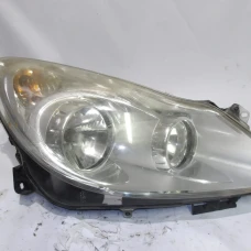 FAR DESNI Opel Corsa 2010 1.0 89313309