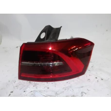 ŠTOP SVIJETLO DESNA Volkswagen Passat 2016 2.0 TDI AUT. 4 MOTION VARIANT 3g9945208k